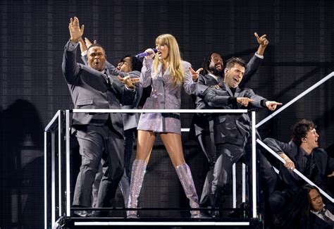 new vegas one tweak|Taylor Swift Plugs 'Brilliant' Lana Del Rey Album at Las Vegas .